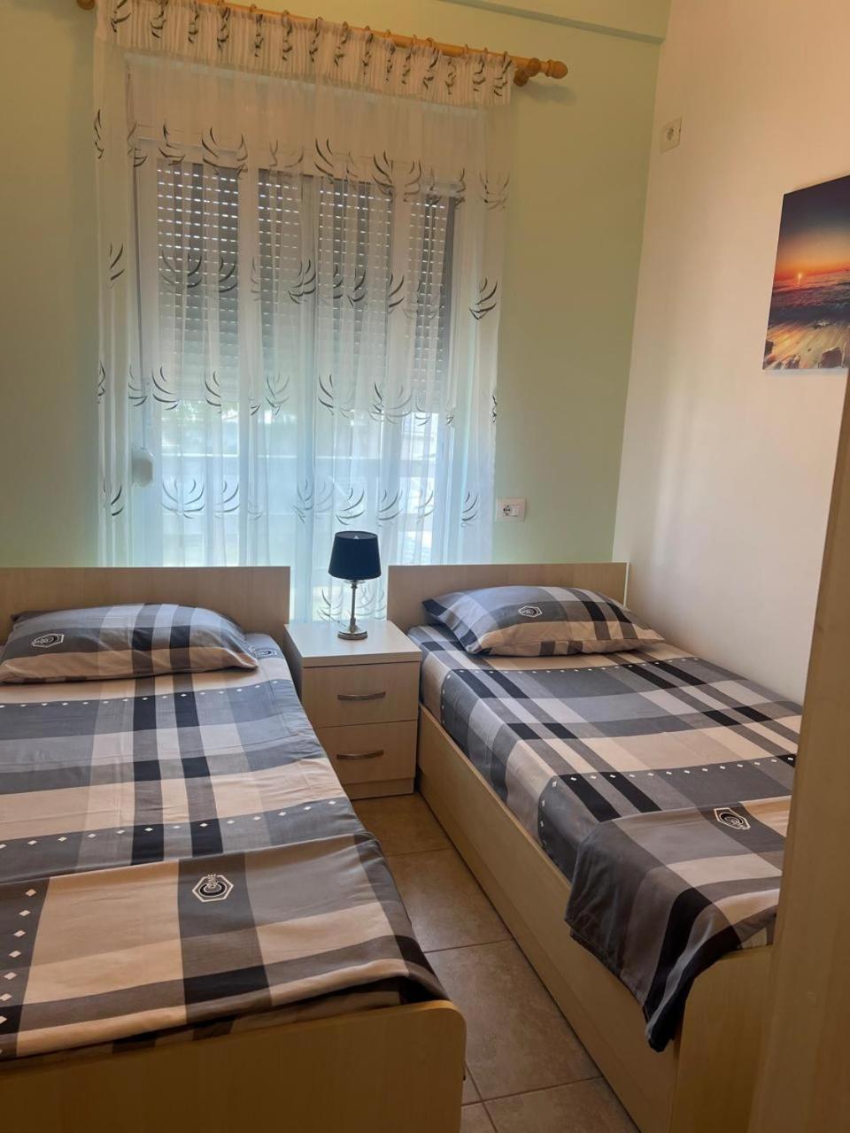 Gjiri I Lalzit Apartment *